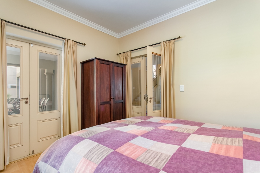 To Let 4 Bedroom Property for Rent in Boschenmeer Golf Country Estate Western Cape
